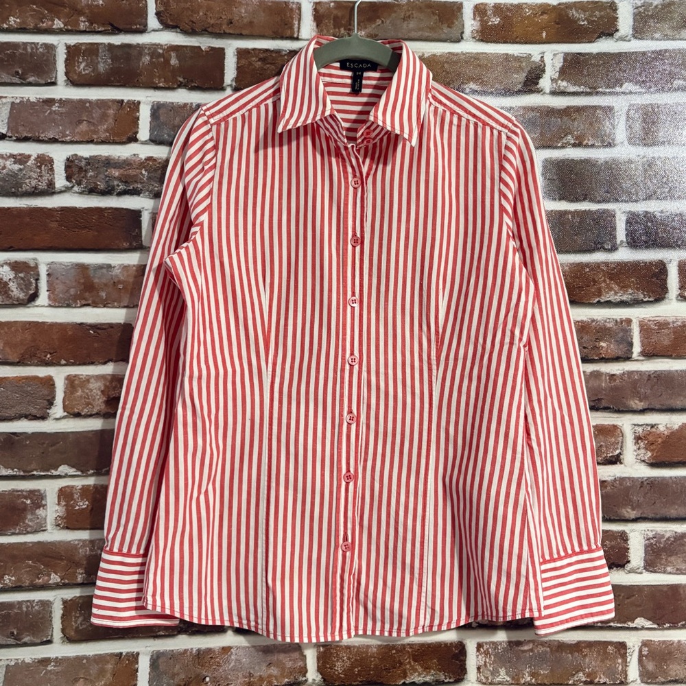 Escada Red & White Striped Button Down, 70% Cotton/ 30% Linen, Size 4